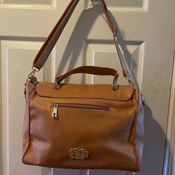 Bloom Theory Camera bag  tan synthetic leather laser cut metallic gold layer. - Picture 9 of 14